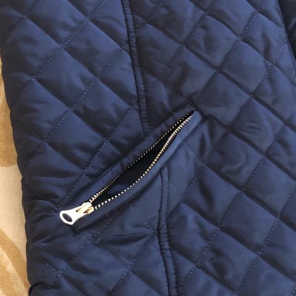 Tracy Negoshian Reversible Vest - Picture 3 of 10
